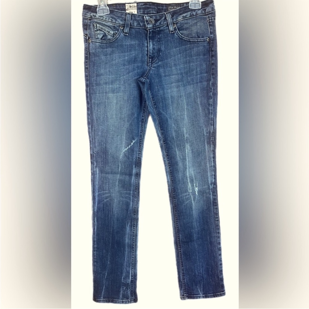 Volcom Distressed Medium Wash Stix Skinny Shortie Fit Lowrise, Size 28